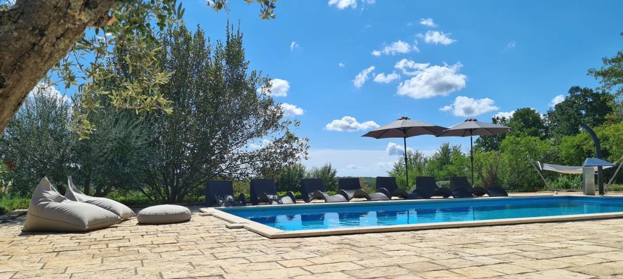 Spacious Villa With Pool, Indoor Jacuzzi And Sauna Near Porec Višnjan Exteriör bild